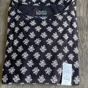 Women’s Croft & Barrow Black Long Sleeve Tee with White Floral Design